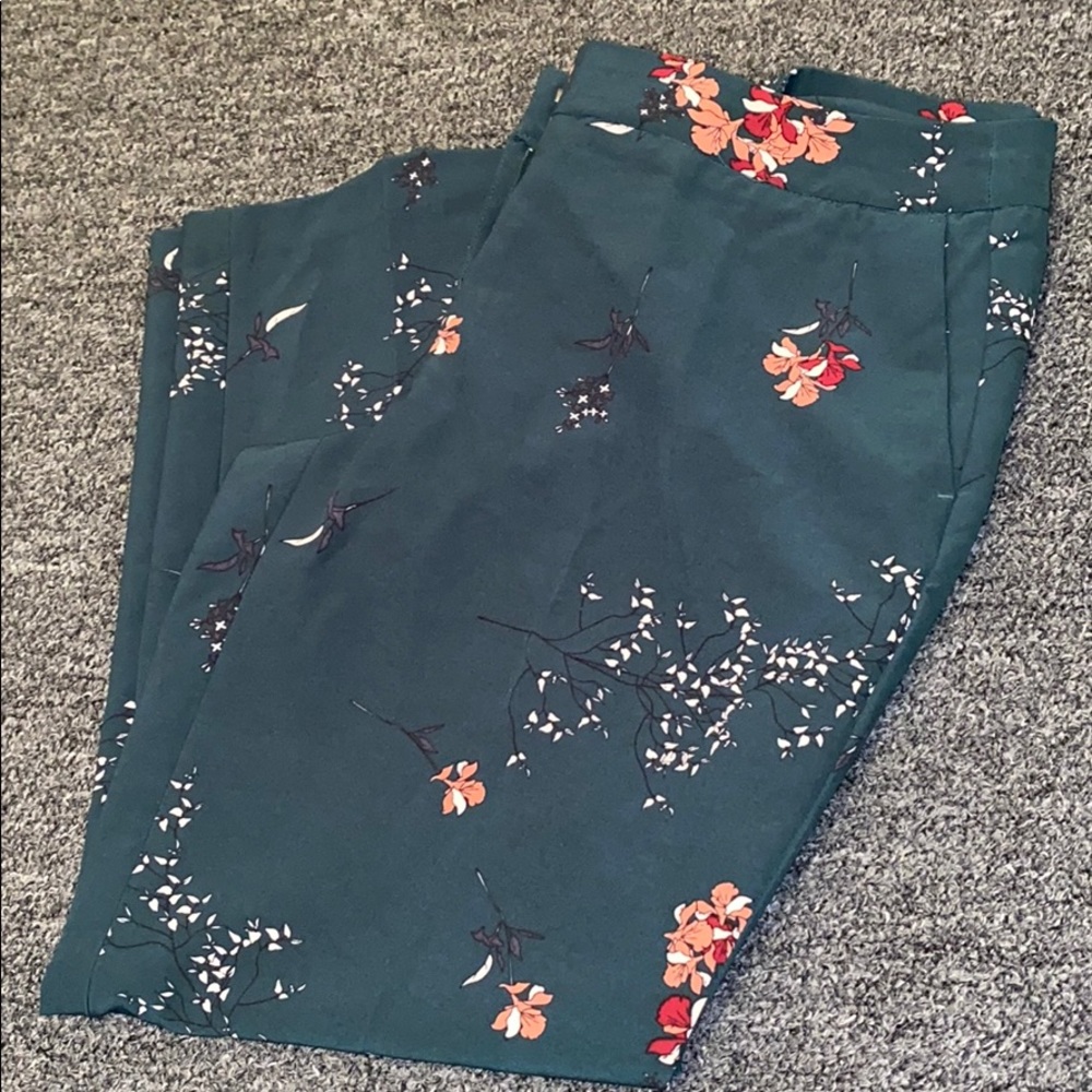Super cute dress pants